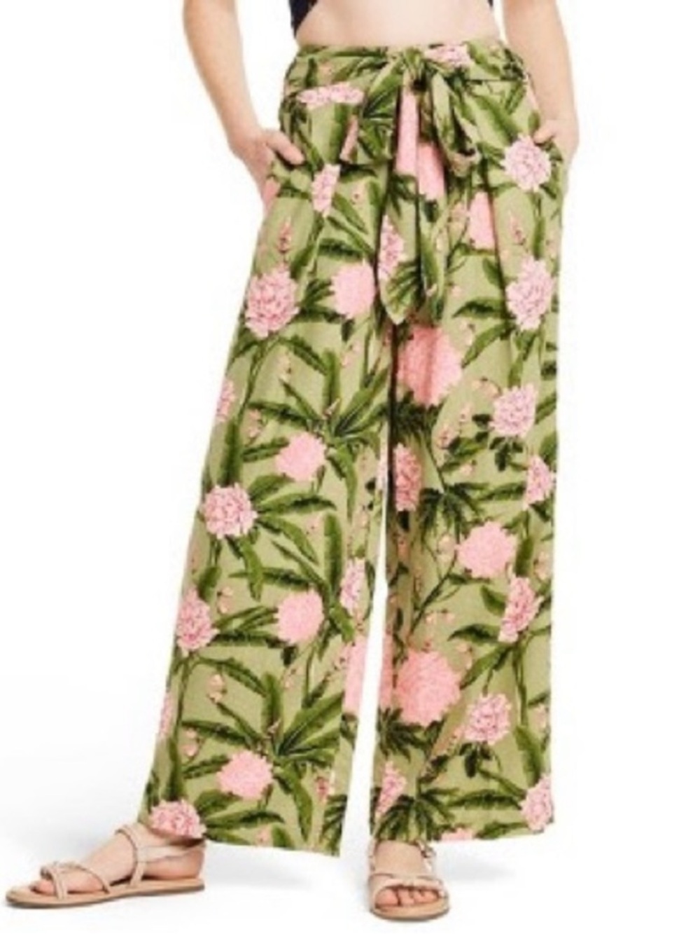 ❤️… Agua Bendita x Target Peony Print Wide Leg Pants